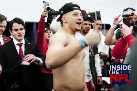 patrick mahomes nude|Patrick Mahomes Reacts to Shirtless Photo of Himself:。